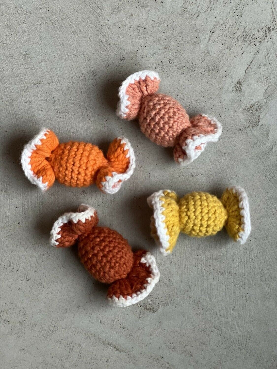 Gehäkelte Kinderkaufladen-Bonbons – handgemacht | KAUFLADEN-STUDIO | 100% Baumwolle